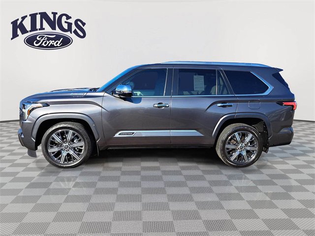 Used 2023 Toyota Sequoia Capstone image 2