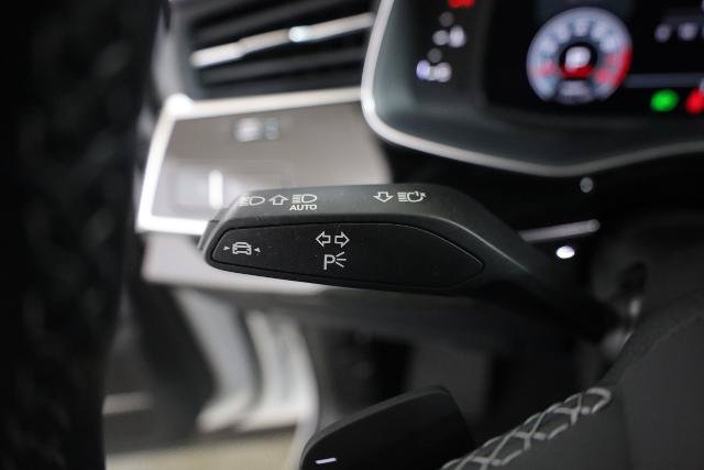 Used 2025 Audi Q7 3.0T Prestige AWD/4WD image 14
