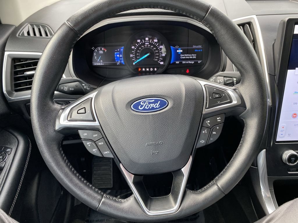 Certified 2024 Ford Edge Titanium image 21