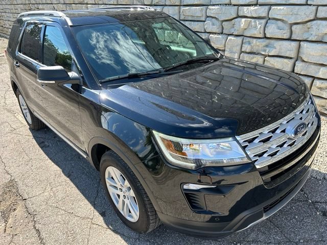 Certified 2019 Ford Explorer XLT w/ Equipment Group 201A AWD/4WD image 7