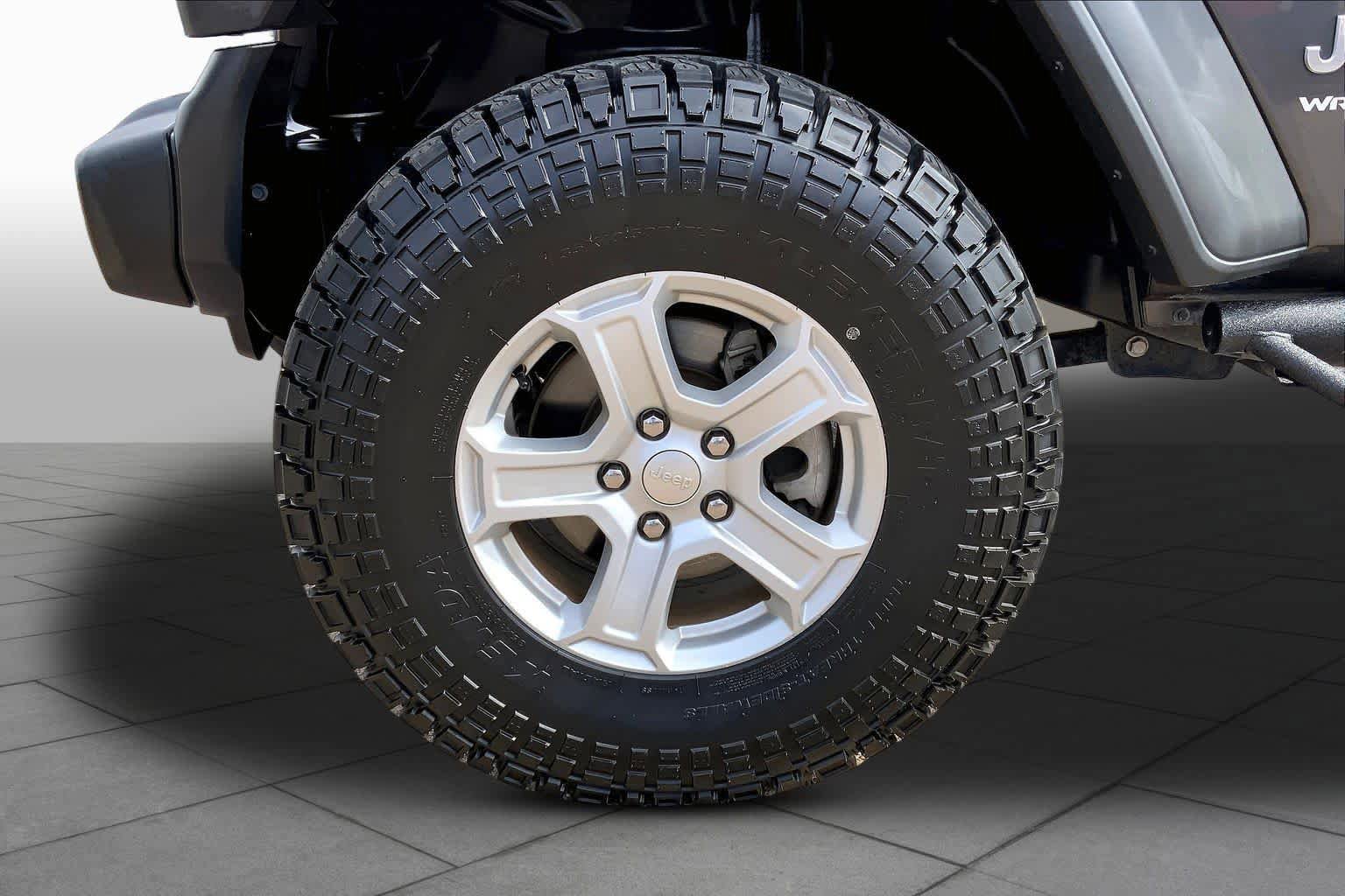 Used 2021 Jeep Wrangler Unlimited Sport w/ Sun And Sound Package AWD/4WD image 11