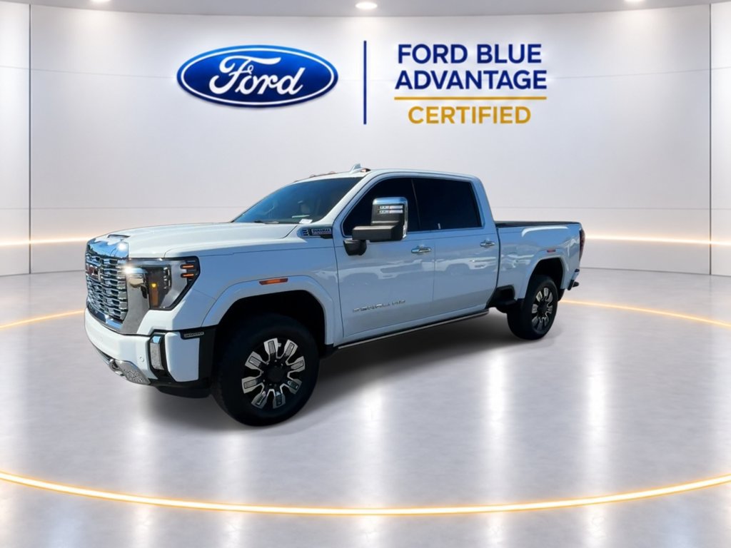 Used 2024 GMC Sierra 3500 Denali w/ Technology Package AWD/4WD image 5