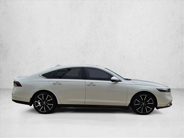 Used 2023 Honda Accord Touring image 4
