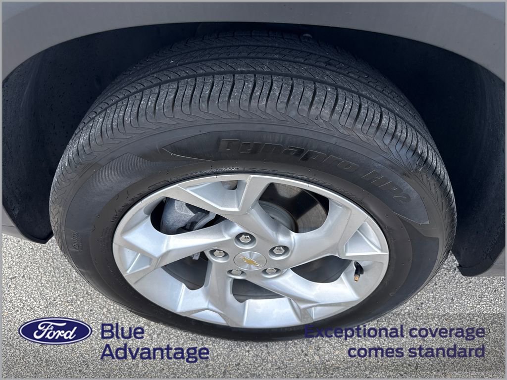 Used 2024 Chevrolet Trax LS w/ LS Convenience Package FWD image 12