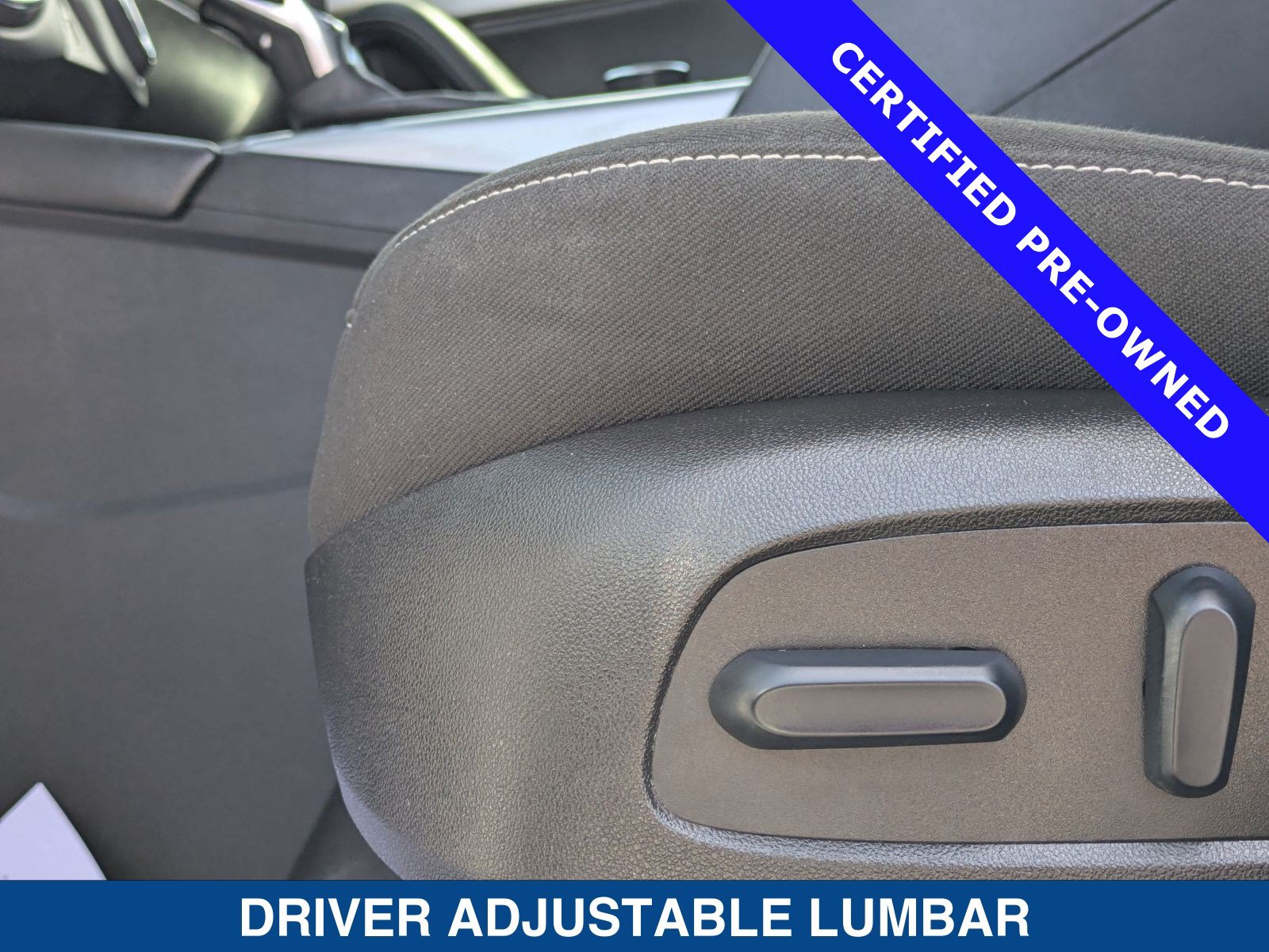 Used 2025 Chevrolet Blazer LT FWD image 23