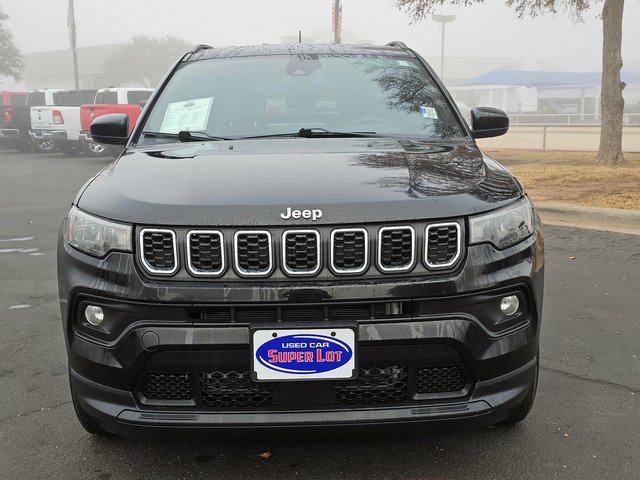 Used 2024 Jeep Compass Latitude image 8