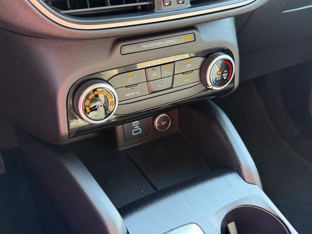 Certified 2021 Ford Escape SE FWD image 32