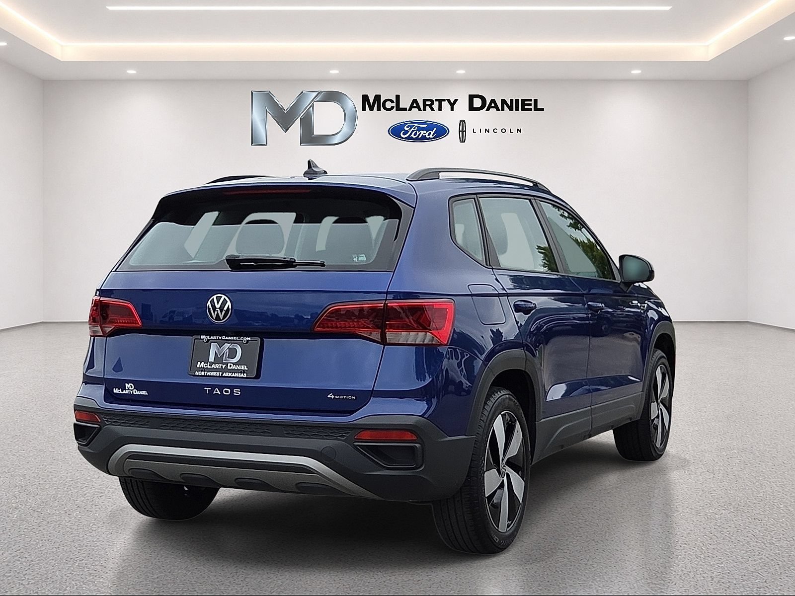 Used 2023 Volkswagen Taos S w/ Driver Assistance Package AWD/4WD image 5