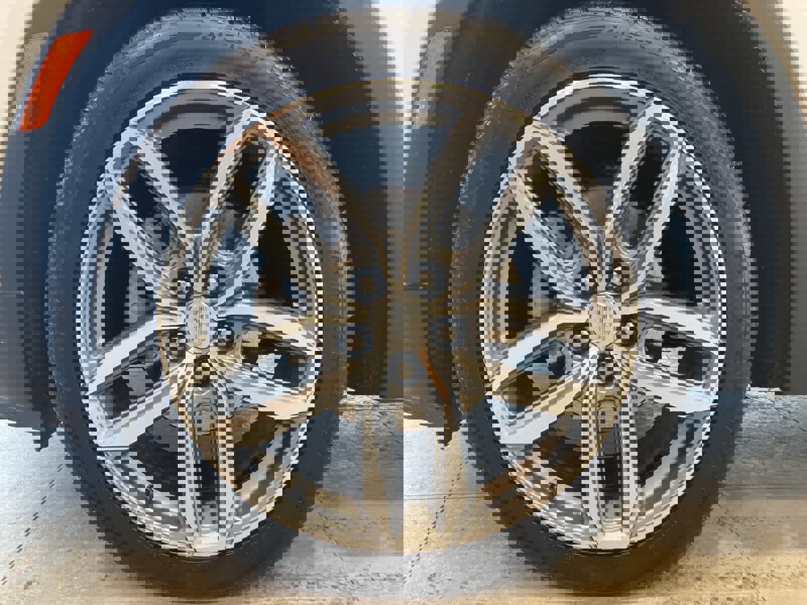 Used 2023 Cadillac XT4 Sport image 9