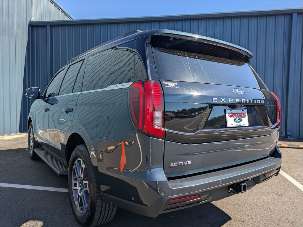 Certified 2025 Ford Expedition Active RWD image 9