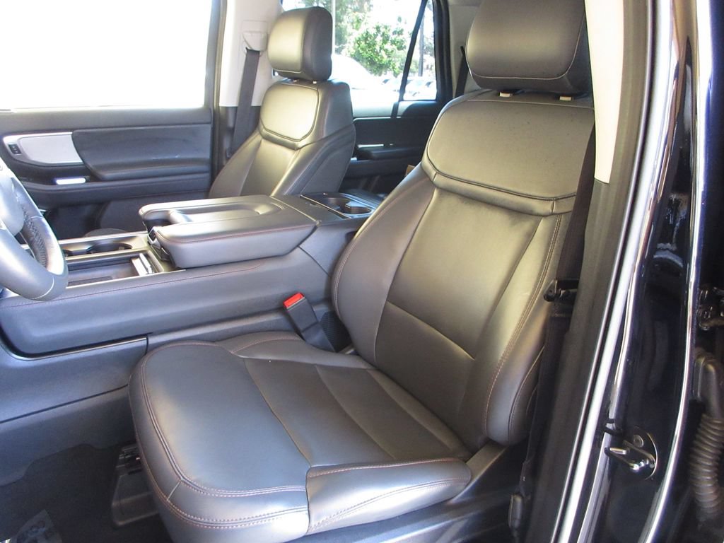 Certified 2025 Ford Expedition Max Active AWD/4WD image 11