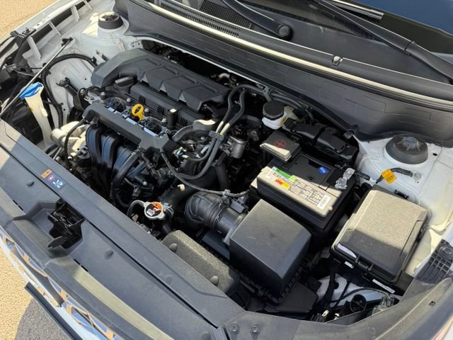 Used 2024 Hyundai Venue Limited FWD image 41