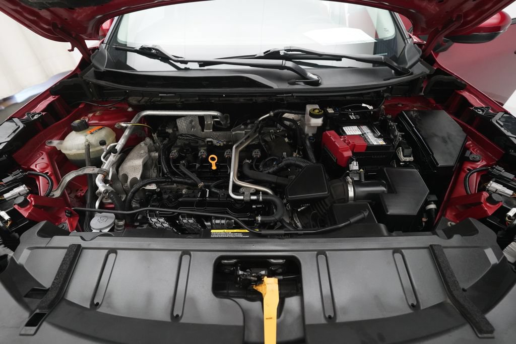Used 2021 Nissan Rogue S AWD/4WD image 3