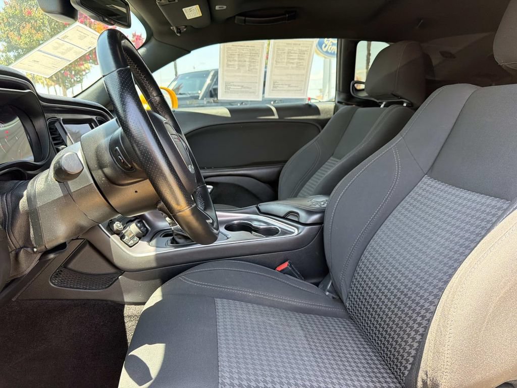 Used 2018 Dodge Challenger SXT w/ Blacktop Package RWD image 21
