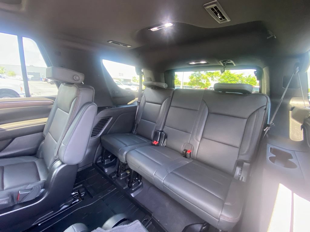 Used 2024 Chevrolet Tahoe High Country w/ Premium Package AWD/4WD image 28