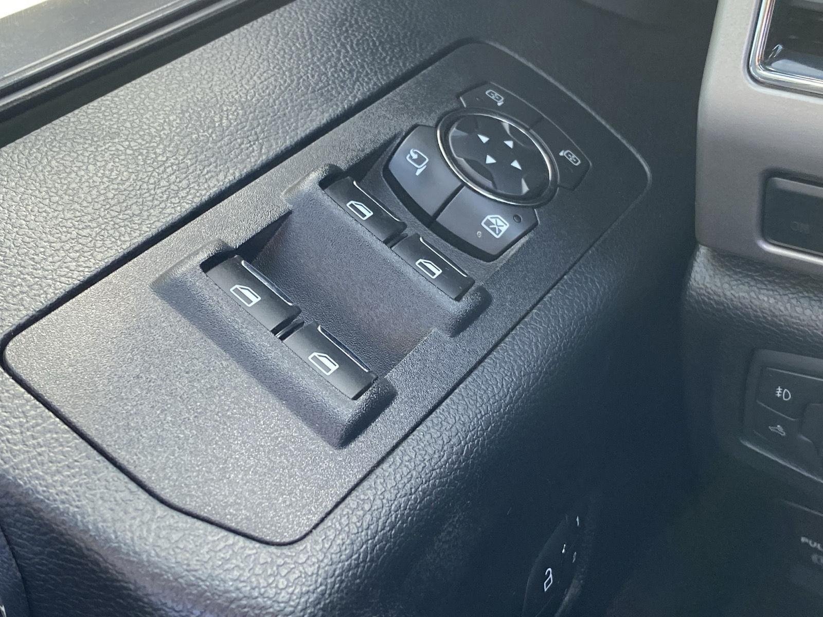 Certified 2019 Ford F150 Lariat w/ Equipment Group 502A Luxury AWD/4WD image 22