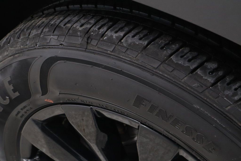 Used 2025 MAZDA CX-50 AWD 2.5 S w/ Premium Package image 21