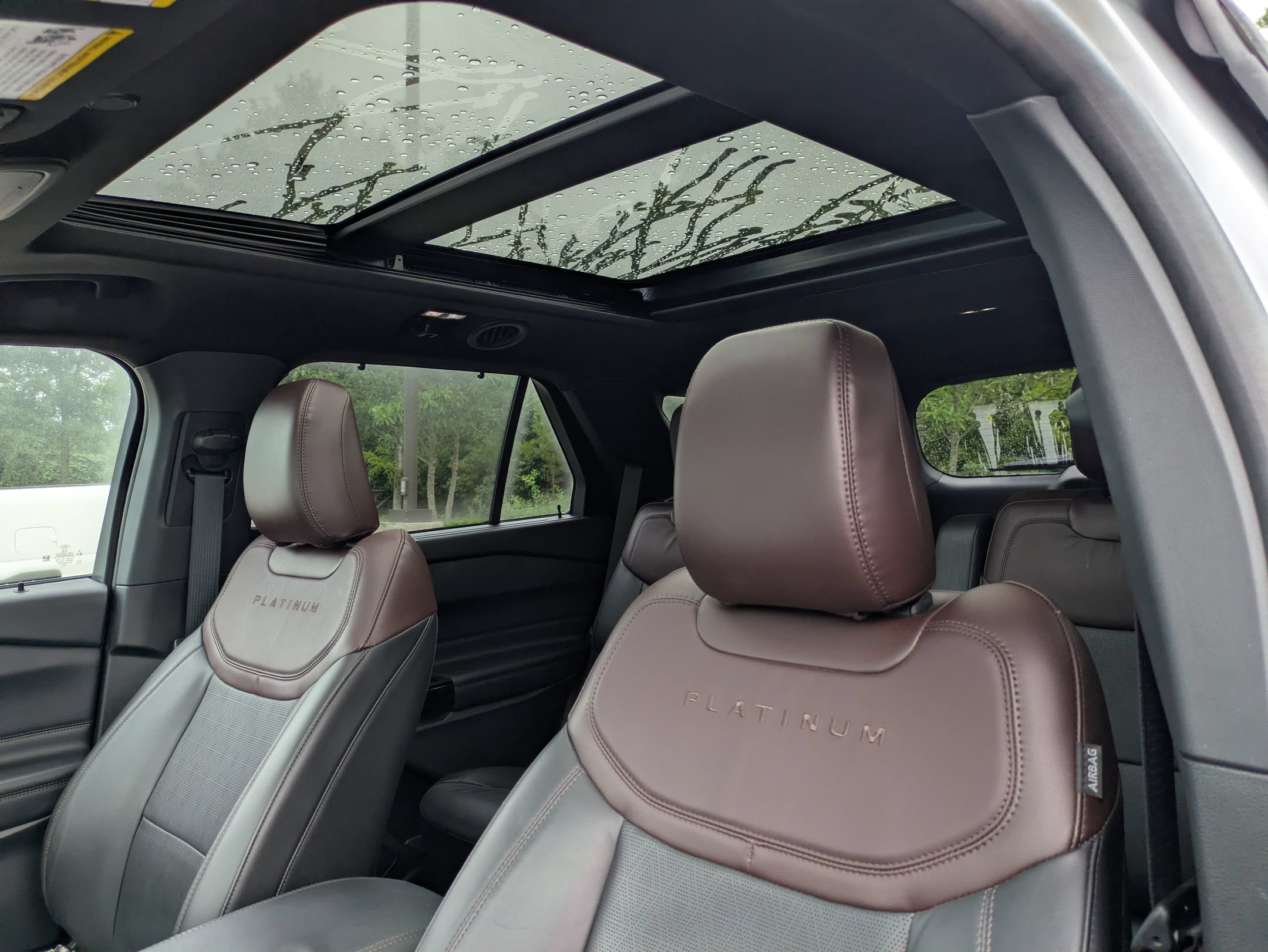 Certified 2023 Ford Explorer Platinum w/ Technology Package AWD/4WD image 28