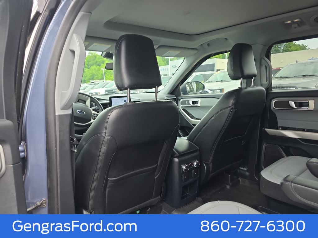 Certified 2021 Ford Explorer XLT w/ Equipment Group 202A AWD/4WD image 17