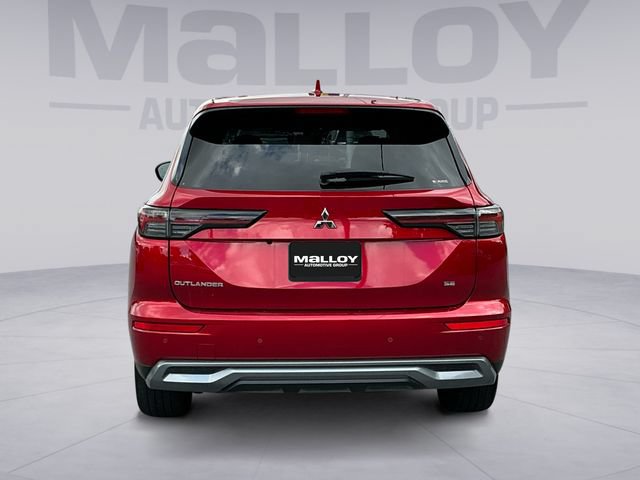 Used 2025 Mitsubishi Outlander SE AWD/4WD image 4
