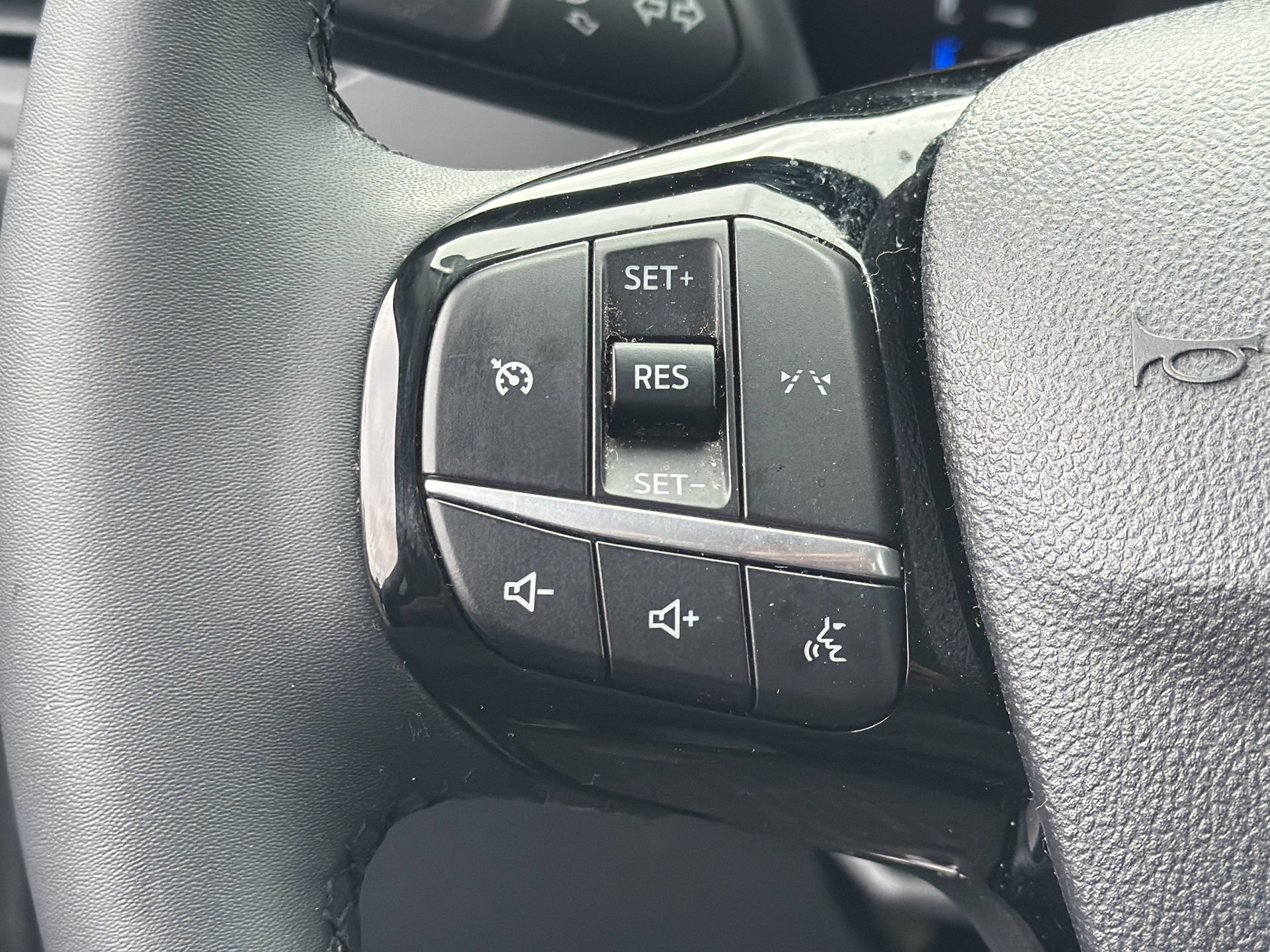 Certified 2023 Ford Escape Active AWD/4WD image 14