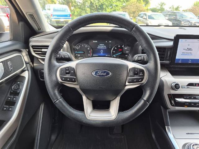 Certified 2023 Ford Explorer XLT w/ Equipment Group 202A AWD/4WD image 15