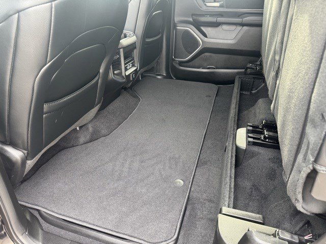 Used 2025 RAM 1500 Laramie w/ Sport Appearance Package image 26