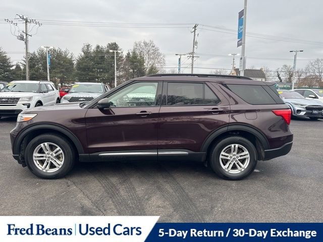 Certified 2022 Ford Explorer XLT w/ Equipment Group 202A AWD/4WD image 4