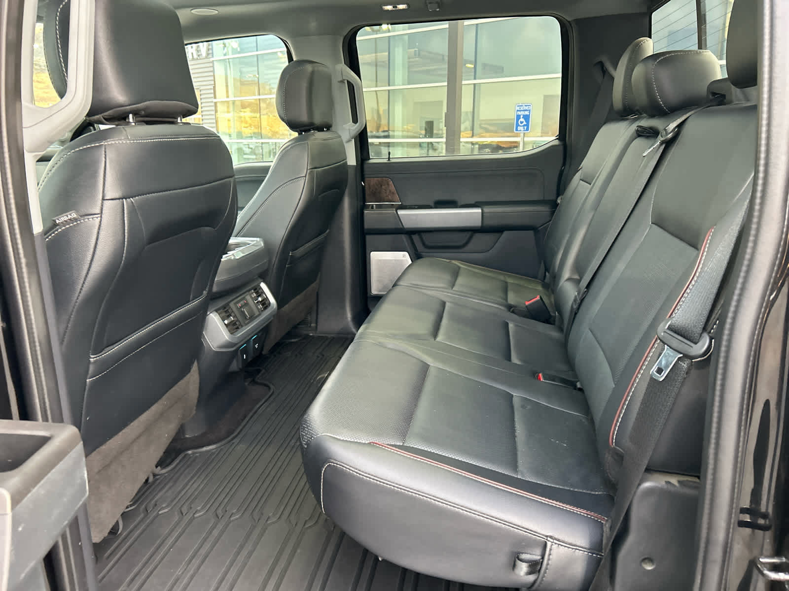 Certified 2022 Ford F150 Lariat w/ Equipment Group 502A High image 24