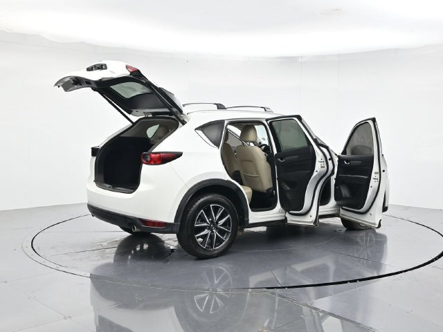 Used 2018 MAZDA CX-5 Touring w/ Preferred Equipment Package FWD image 51