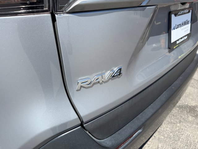 Used 2020 Toyota RAV4 Limited AWD/4WD image 25