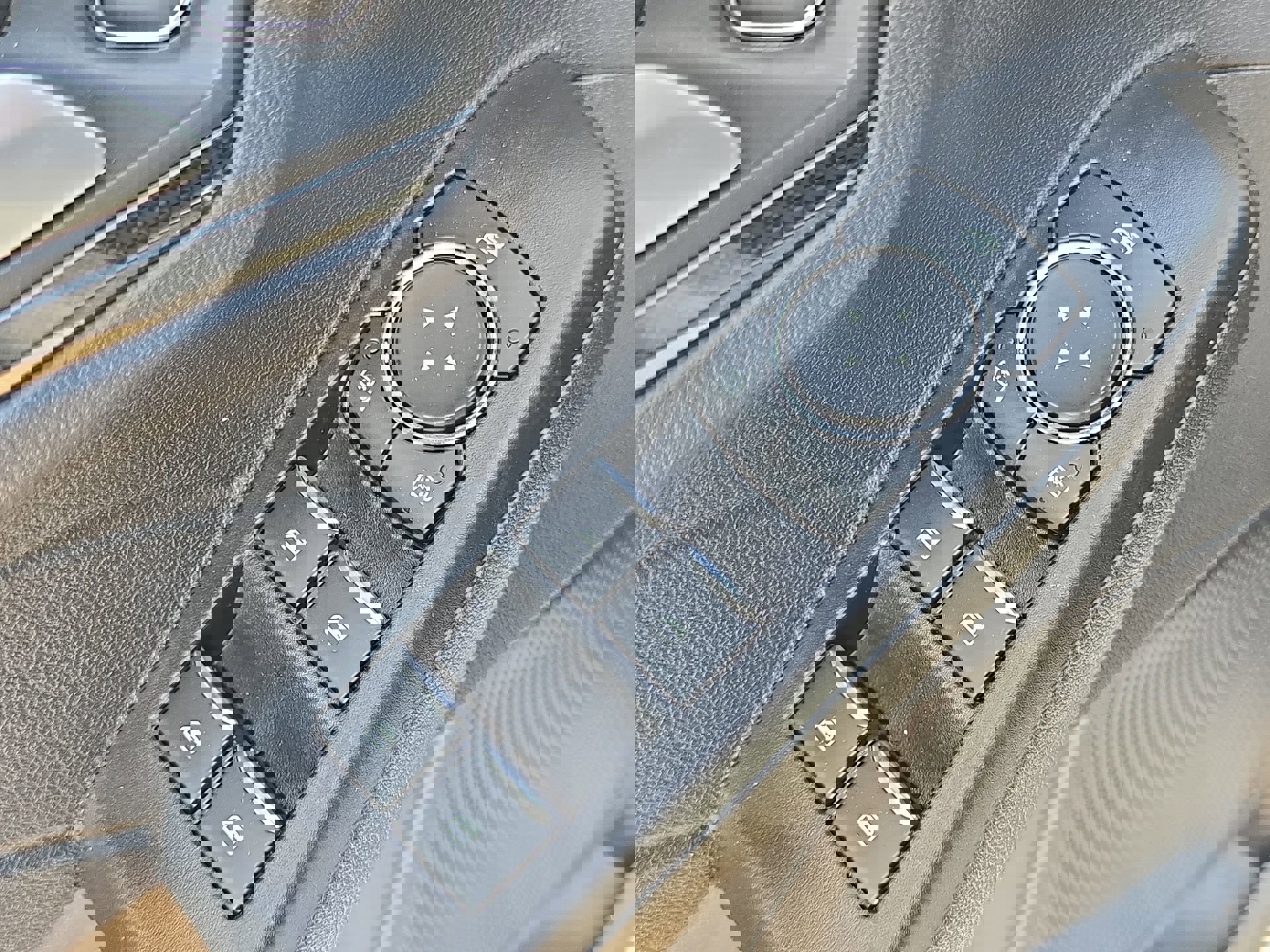 Certified 2025 Ford Escape ST-Line w/ Tech Pack #1 image 13