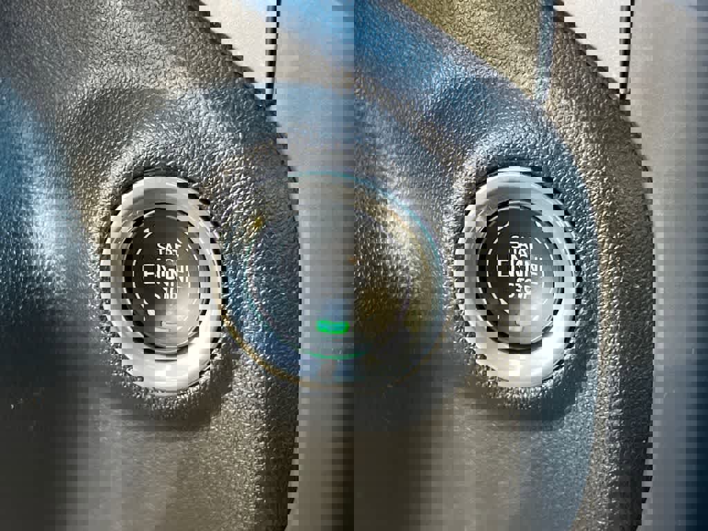 Used 2021 Chevrolet Silverado 1500 RST image 31