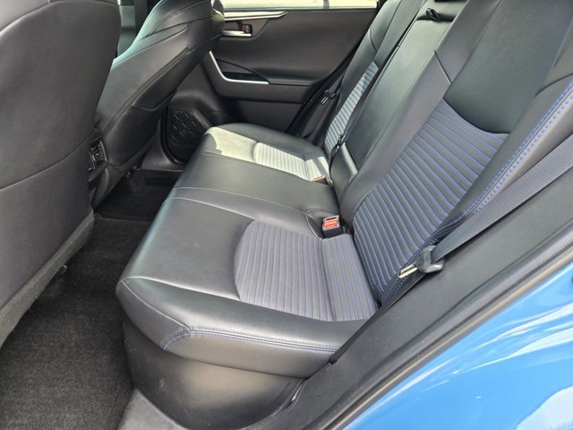 Used 2022 Toyota RAV4 XSE AWD/4WD image 17