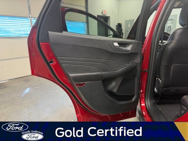 Certified 2025 Ford Escape ST-Line FWD image 25
