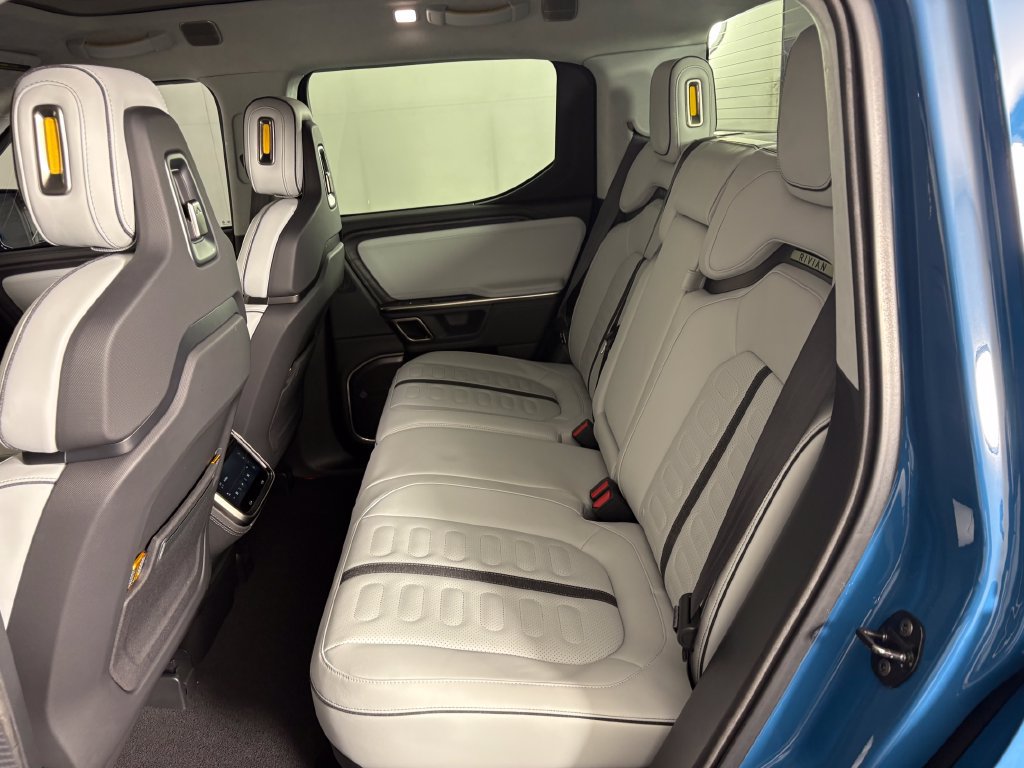 Used 2023 Rivian R1T Adventure Dual AWD/4WD image 26