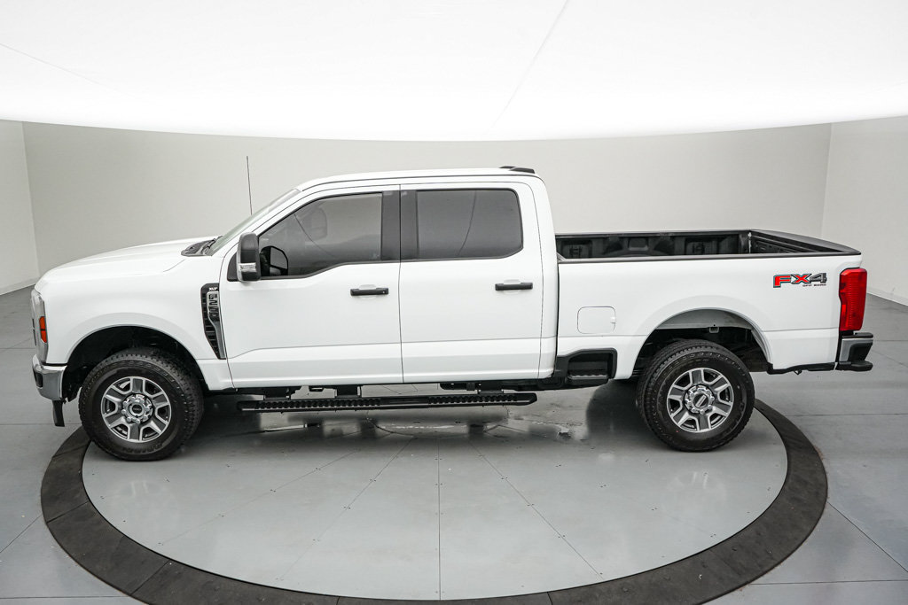 Certified 2025 Ford F250 XLT w/ FX4 Off-Road Package AWD/4WD image 8