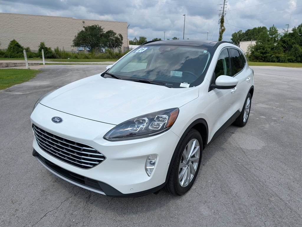 Certified 2021 Ford Escape Titanium w/ Titanium Elite Package AWD/4WD image 5