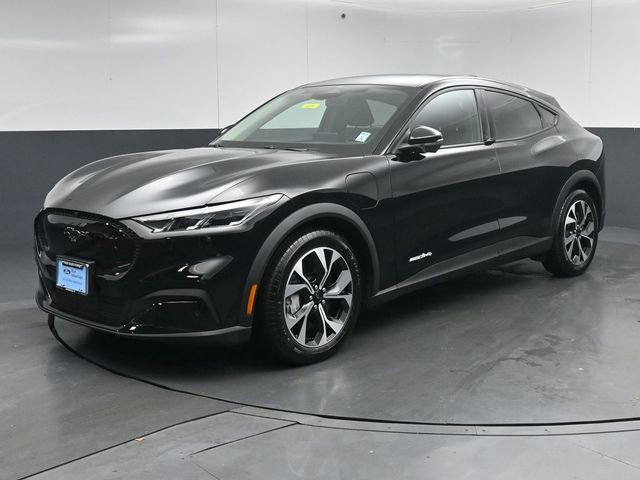 Certified 2025 Ford Mustang Mach-E Select w/ Comfort Package Lite AWD/4WD image 3