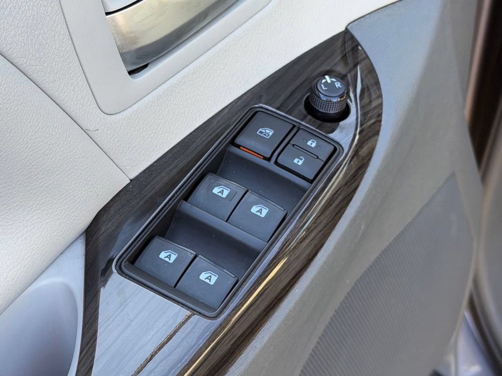 Used 2020 Toyota Sienna XLE FWD image 15