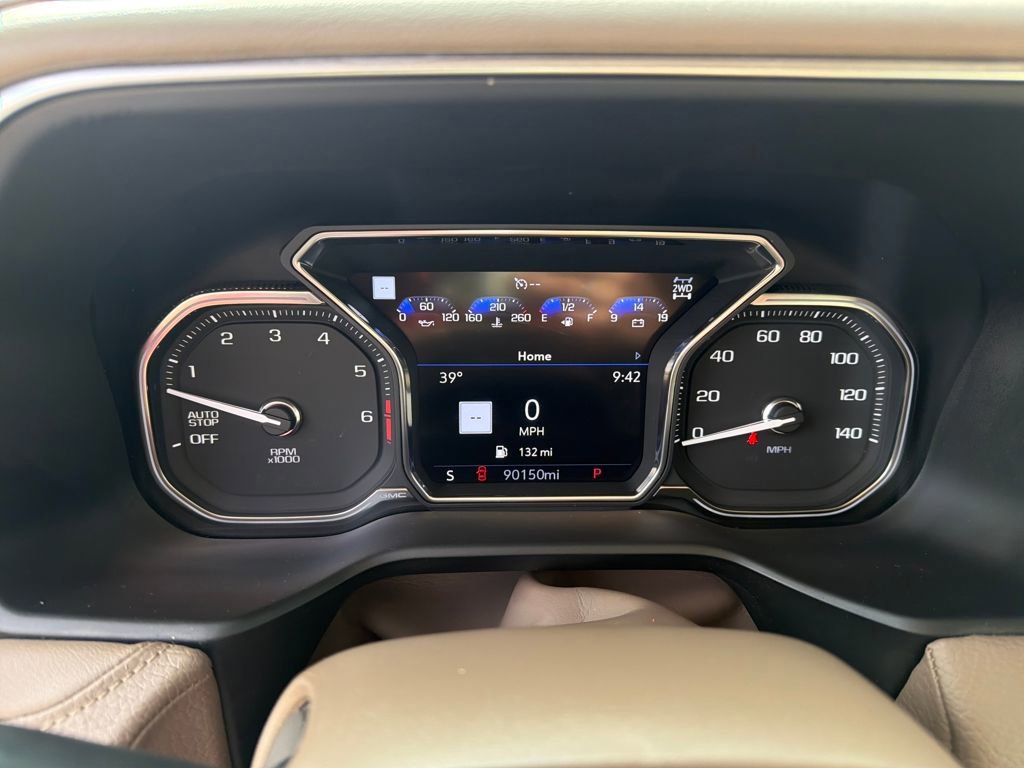 Used 2021 GMC Yukon Denali w/ Advanced Technology Package image 14