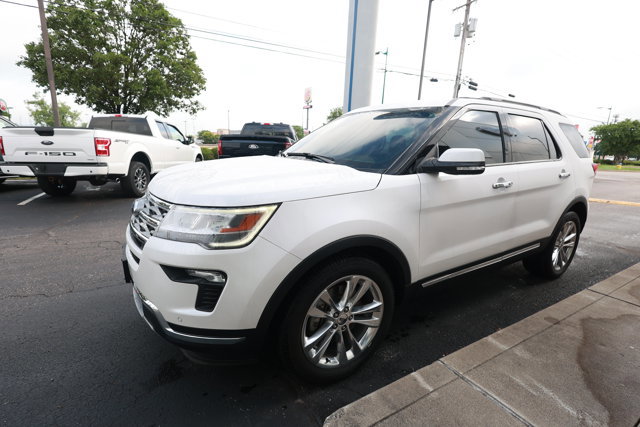 Certified 2019 Ford Explorer Limited w/ Ford Safe & Smart Package FWD image 6