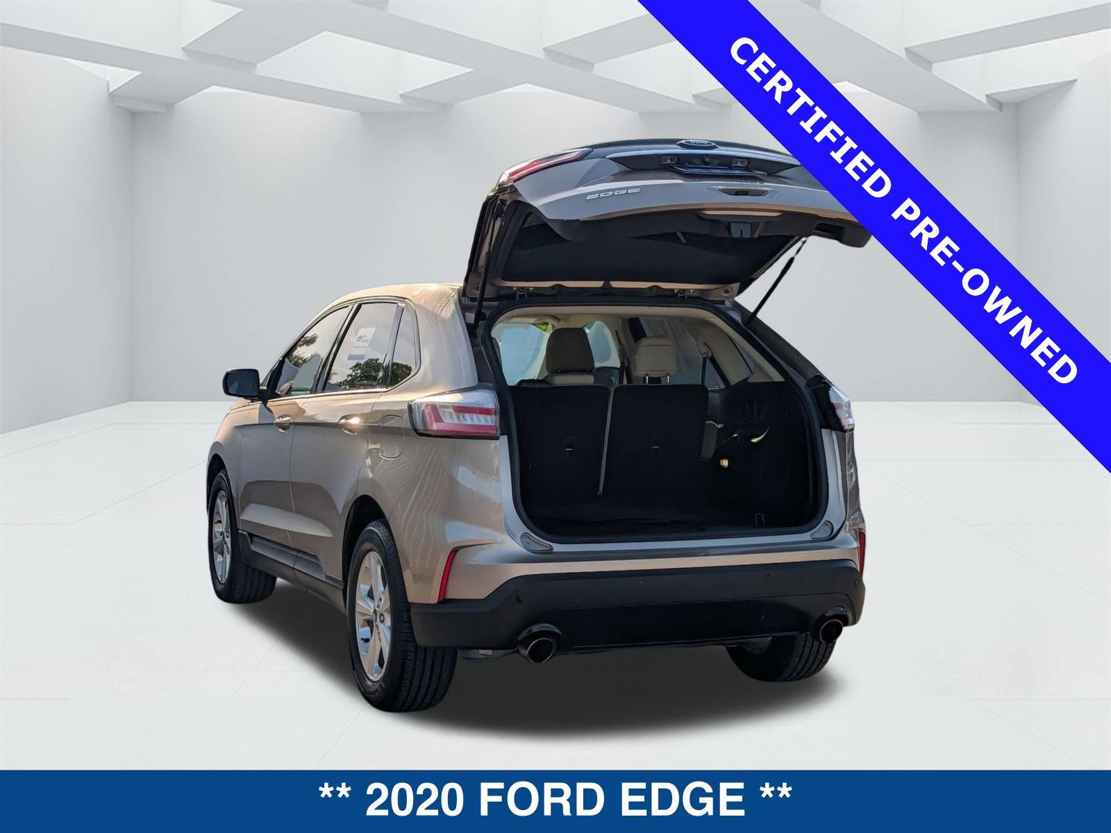Certified 2020 Ford Edge SE FWD image 3