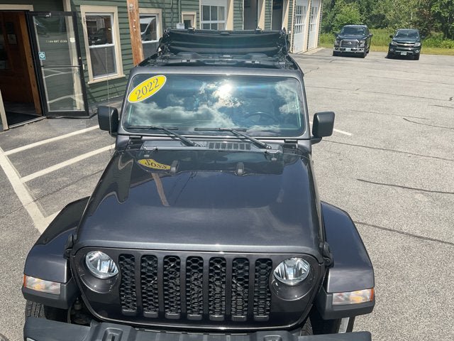 Used 2022 Jeep Gladiator Sport AWD/4WD image 14
