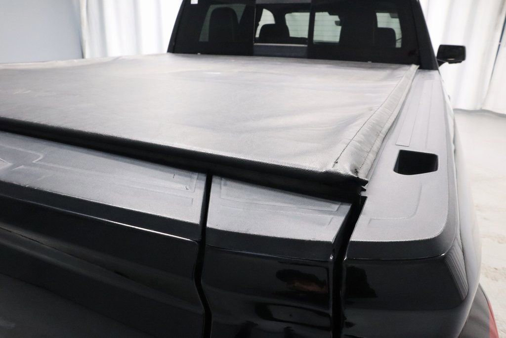 Used 2022 GMC Sierra 1500 AT4X image 15