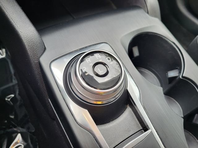 Certified 2022 Ford Escape SE w/ SE Sport Appearance Package image 28