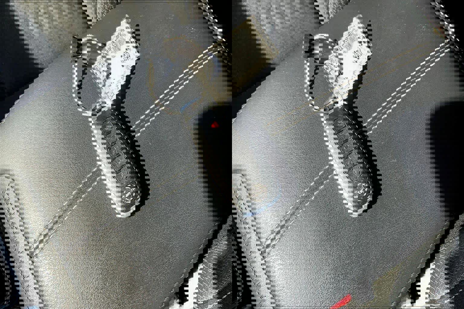 Used 2025 Nissan Pathfinder SV image 13