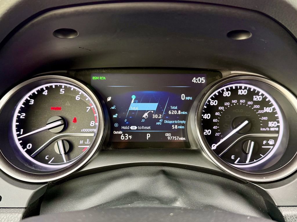 Used 2021 Toyota Camry SE w/ Cold Weather Package image 24