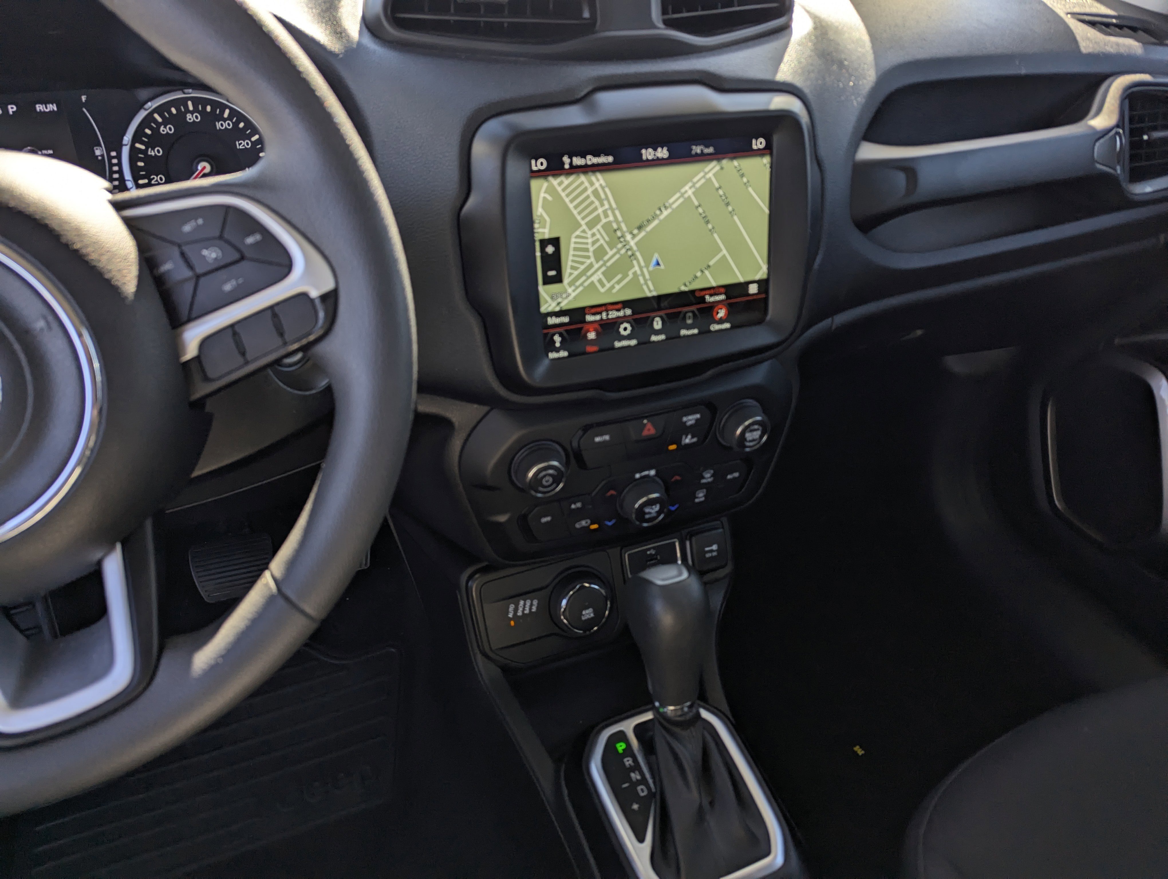 Used 2023 Jeep Renegade Latitude image 10
