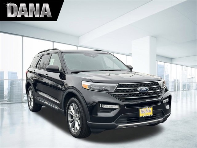 Certified 2022 Ford Explorer XLT w/ Equipment Group 202A